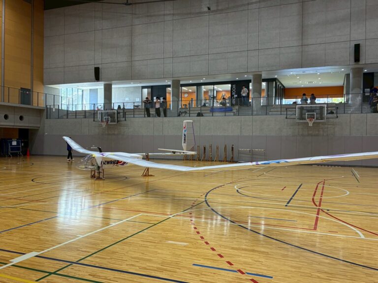 機体全身